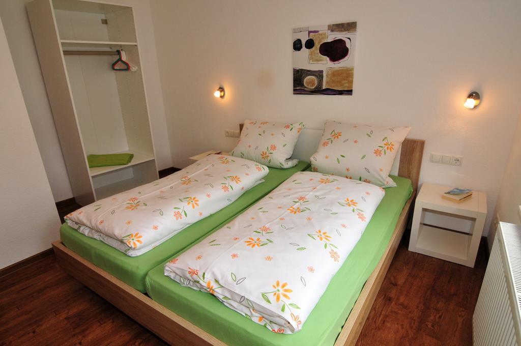 Fewo Samanta Schmider- Auch Kurzfristig Ep Karten Garantiert! Apartment Rust Bilik gambar