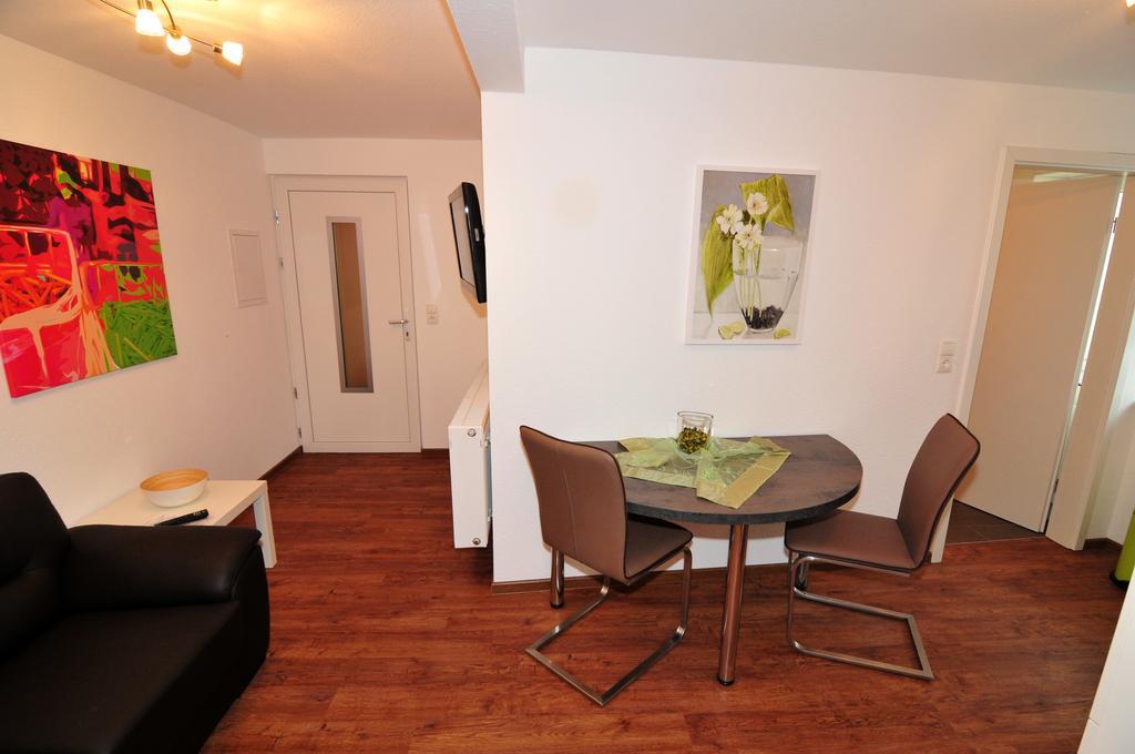Fewo Samanta Schmider- Auch Kurzfristig Ep Karten Garantiert! Apartment Rust Bilik gambar
